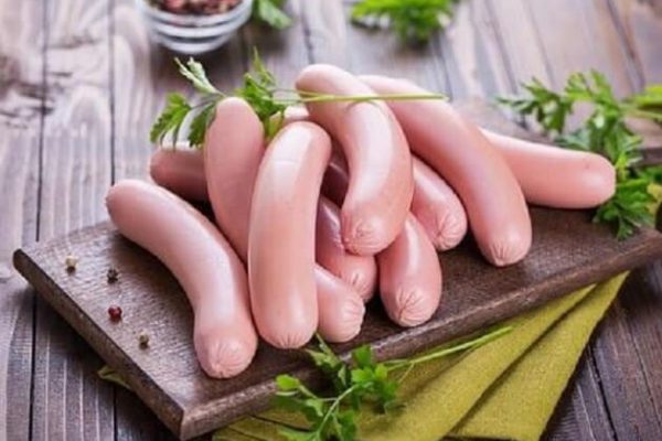 Cách làm xúc xích thơm ngon 2 xuc xich heo