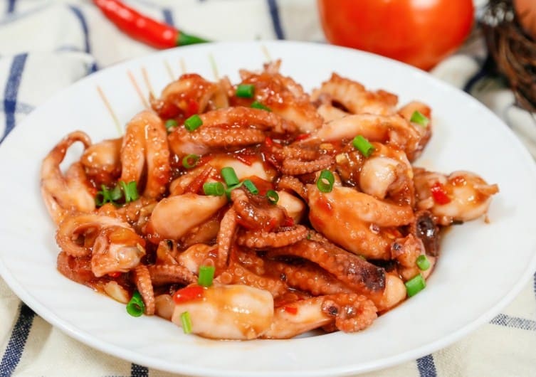 Cách nấu 8 Món ăn ngon tại nhà 4 bach tuoc xao chua ngot cay