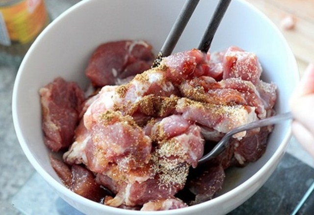 Cách ướp thịt nướng 2 uop thit nuong