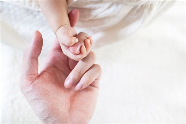 Làm bố của con gái là một món quà tuyệt vời! (Ảnh: Internet) Làm bố của con gái là một món quà tuyệt vời! (Ảnh: Internet)