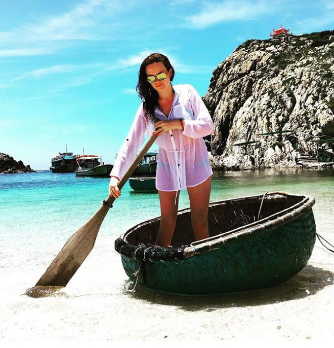 Những con đường giữa biển đẹp mê hồn ở Việt Nam mà bạn chưa biết tới - Ảnh 8. Những con đường giữa biển đẹp mê hồn ở Việt Nam mà bạn chưa biết tới - Ảnh 8.