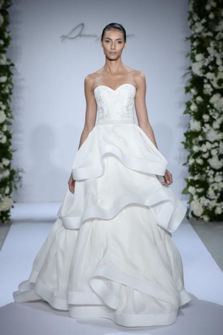 vay-cuoi-thu12 váy cưới thu 2015