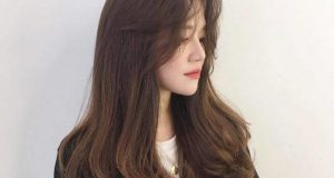 10 kiểu tóc ngang lưng đẹp mới nhất 2 Kiểu Uốn đuổi tóc ngang lưng đơn giản, thanh lịch