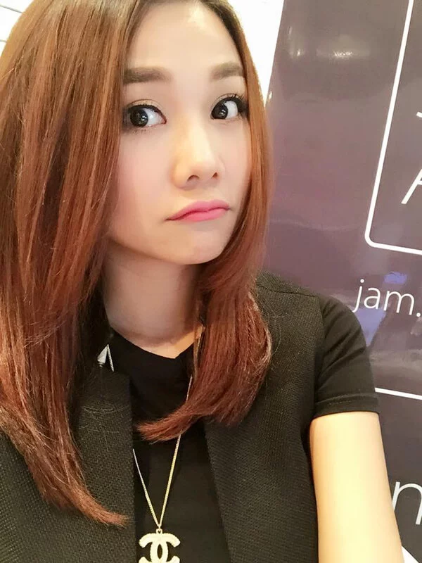 50 kiểu tóc nhuộm màu nâu đẹp nhất ai nhìn cũng mê 49 Kiểu tóc màu nâu vàng 4