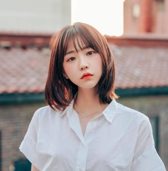 Kiểu tóc ngang vai mái thưa kết hợp cụp đuôi 3